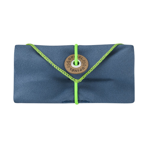 Étui-serviette microfibre des couverts Picnic+ roulé et fermé