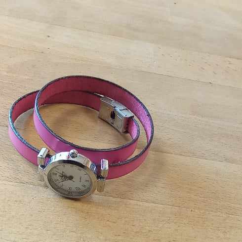 Montre double tour en cuir fuchsia, atelier Cristalizade