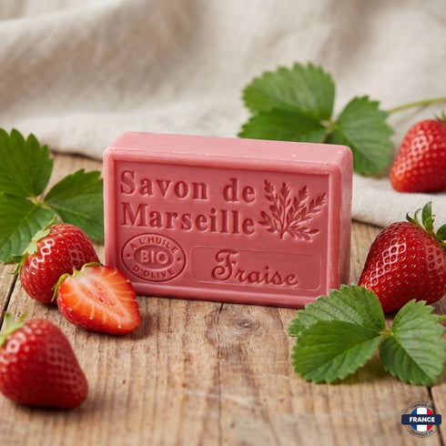 Savon de Marseille Artisanal Fraise – Huile d’Olive BIO – 125g - J'achète français - DAMPA1975