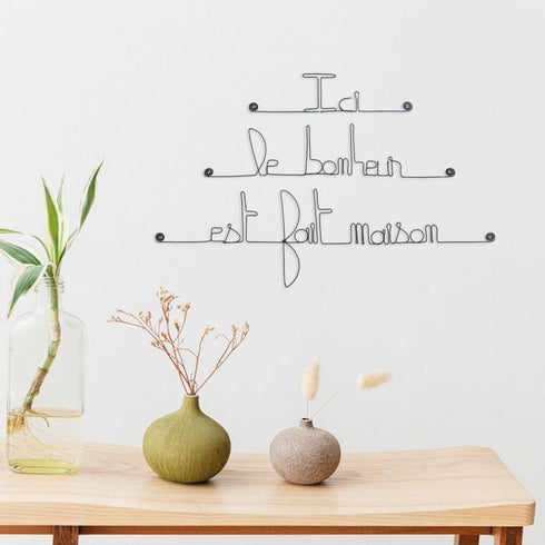 Ici, le bonheur est fait maison en fil de fer - Bijoux de Mur