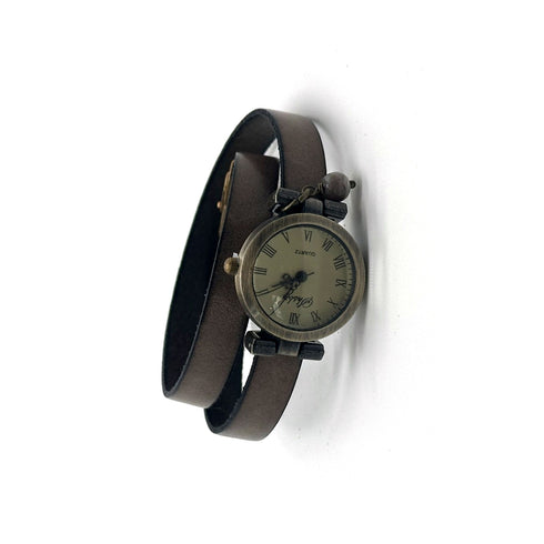 Montre double tour en cuir taupe, boîtier laiton vieilli - Cristalizade