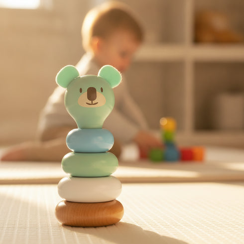 Empilable en bois Boizoos, Alice le koala en situation