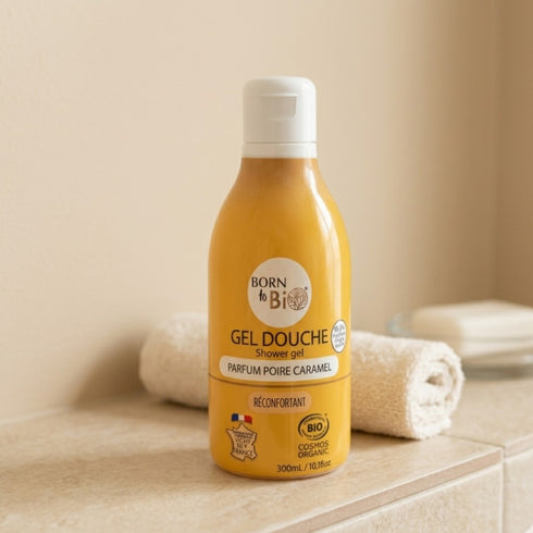Gel douche Poire caramel Born to Bio dans une salle de bain