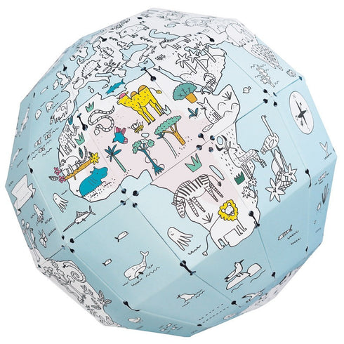 Globe en papier monté et en partie colorié