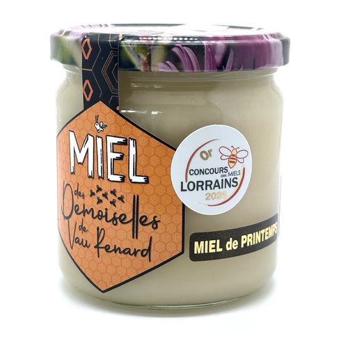 Miel de Printemps de Lorraine, pot de 500 g photographié en boutique, apiculture familiale en Lorraine