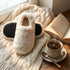Chaussons bouillotte Beige - L'Artisan du Bien-Être, en situation cosy
