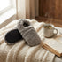 Chaussons bouillotte Gris - L'Artisan du Bien-Être, en situation cosy