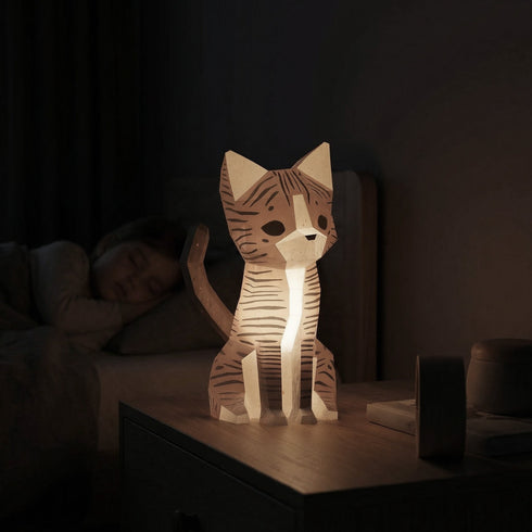 Veilleuse chat Neko Moki Moki allumée dans une chambre d'enfant