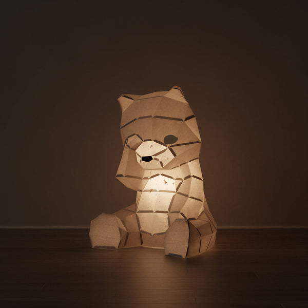 Veilleuse ourson Boji en papier Moki Moki, allumée